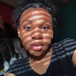 Meet your Posher, Toni